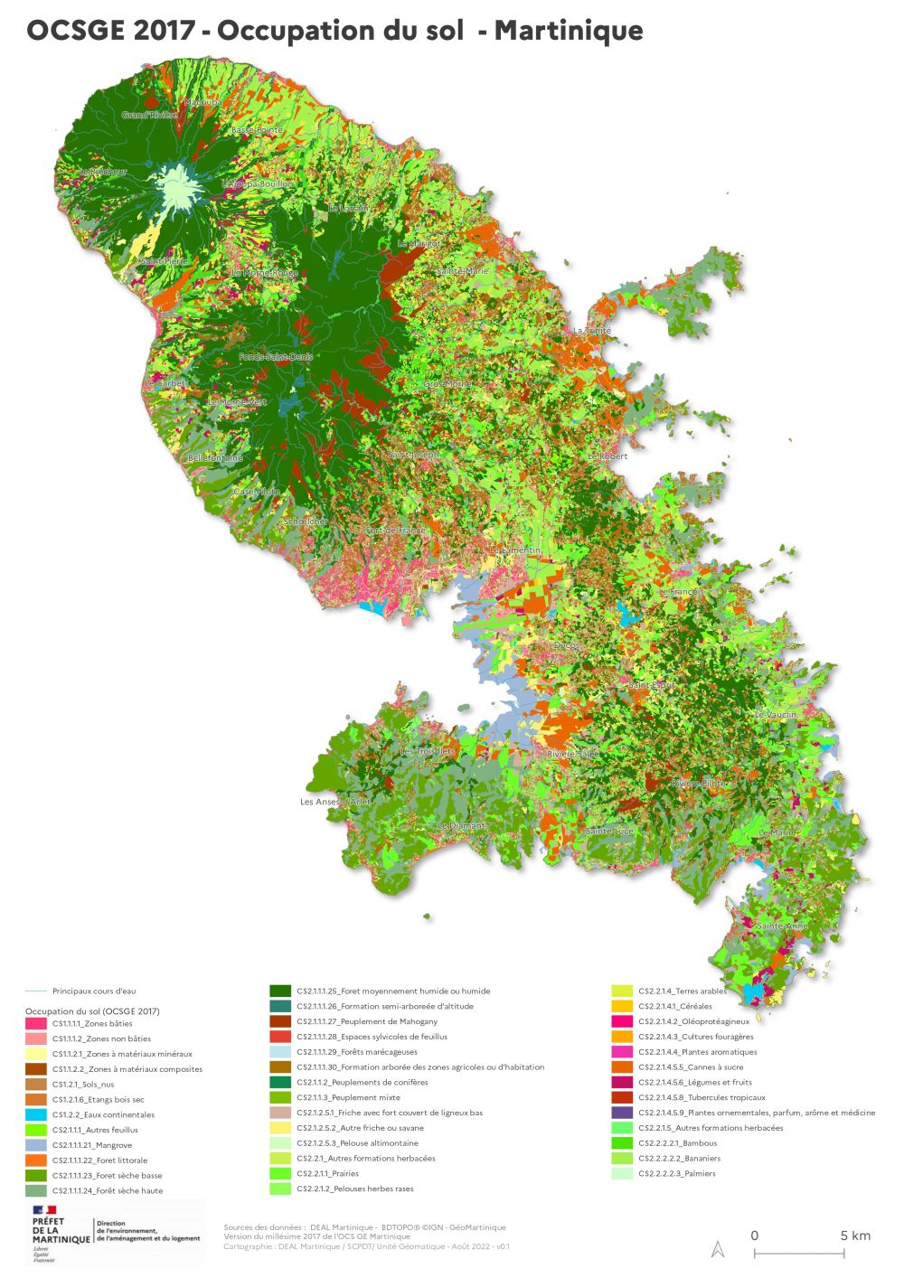 L'ensemble des données concerne, pour les trois millésimes, une extension géographique de 1 109 km², à savoir l'ensemble des terres émergées ainsi que les surfaces d'eau continentales. Le territoire est caractérisé par une forte dominance des espaces naturels qui représentent, pour 2017, plus de la moitié de la superficie du territoire avec environ 595 km² suivis par les espaces agricoles et les espaces artificialisés pour respectivement 270 km² et 238 km² .